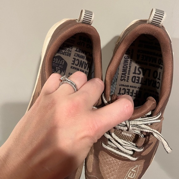 Keen Zionic waterproof hikers size 8.5 - Picture 3 of 8